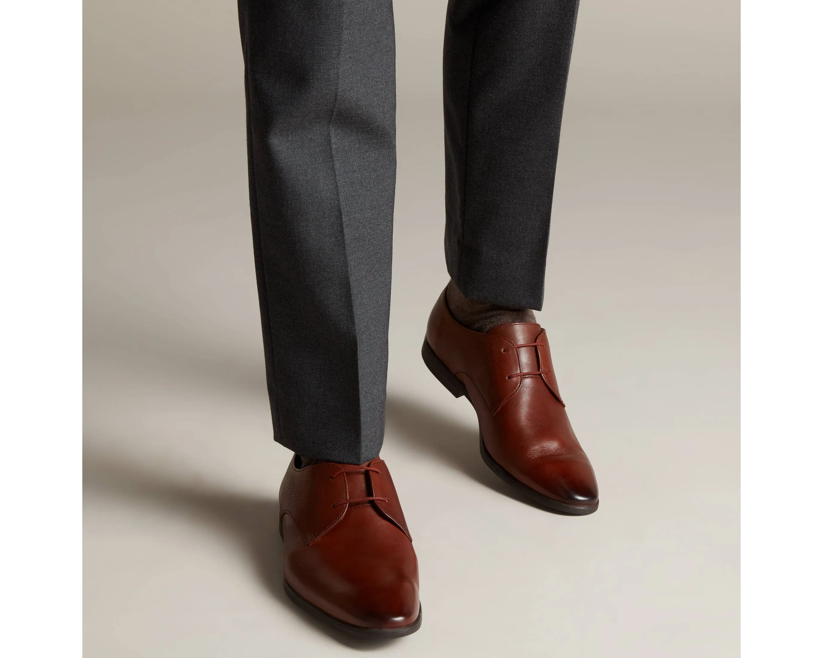 Clarks Bampton Walk British Tan Leather