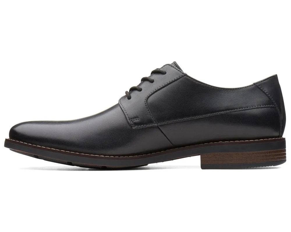 Clarks Becken Plain Black Leather