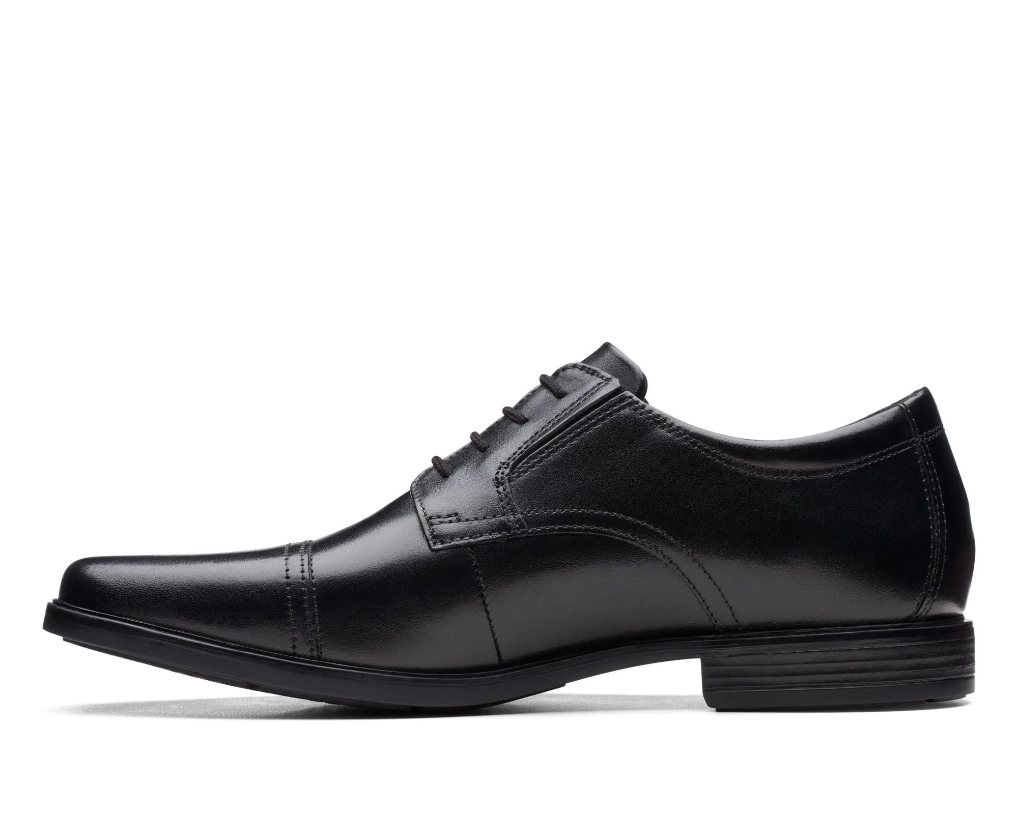 Clarks Howard Cap Black Leather - Standard Width