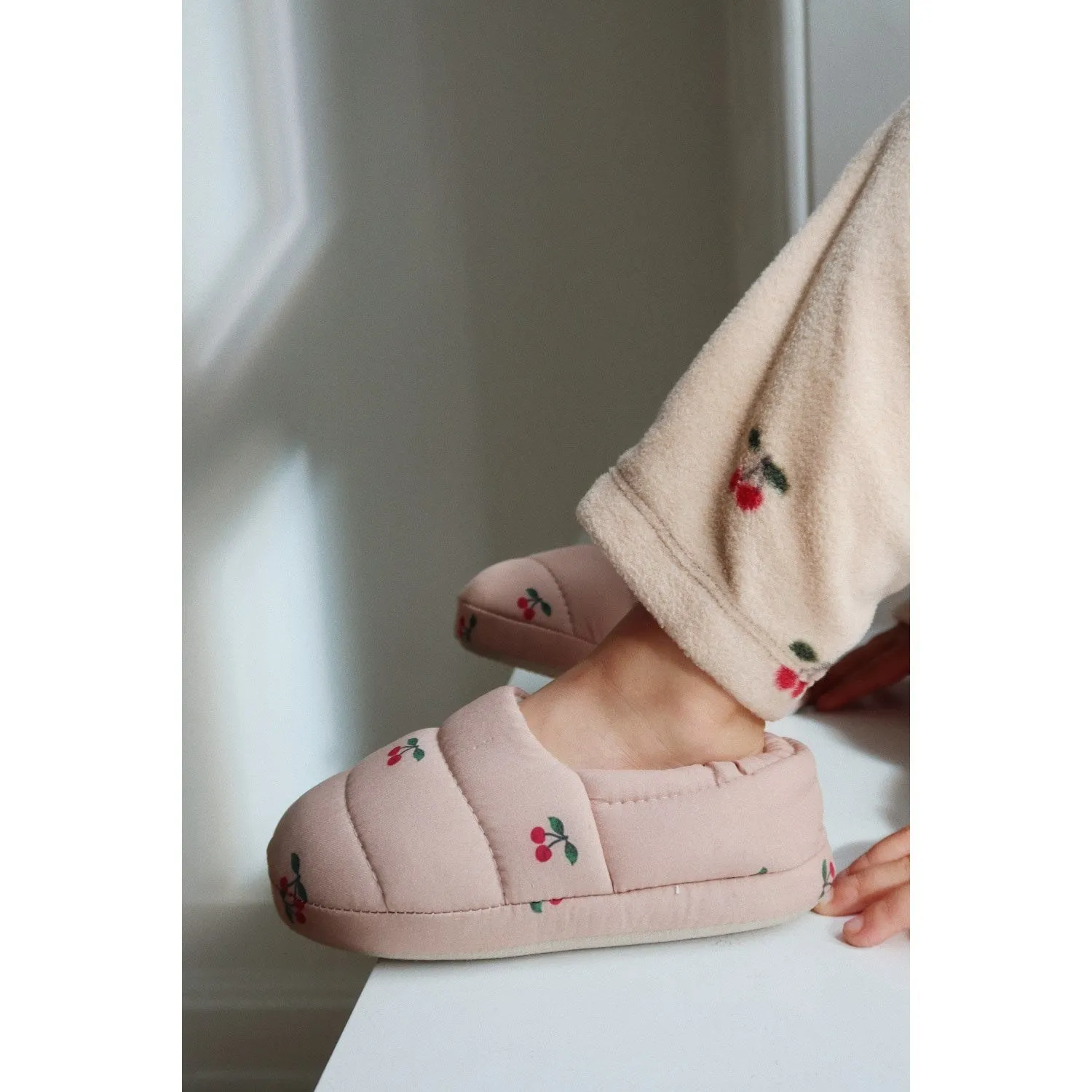 Konges Sljd Cherry Blush Globe Footies
