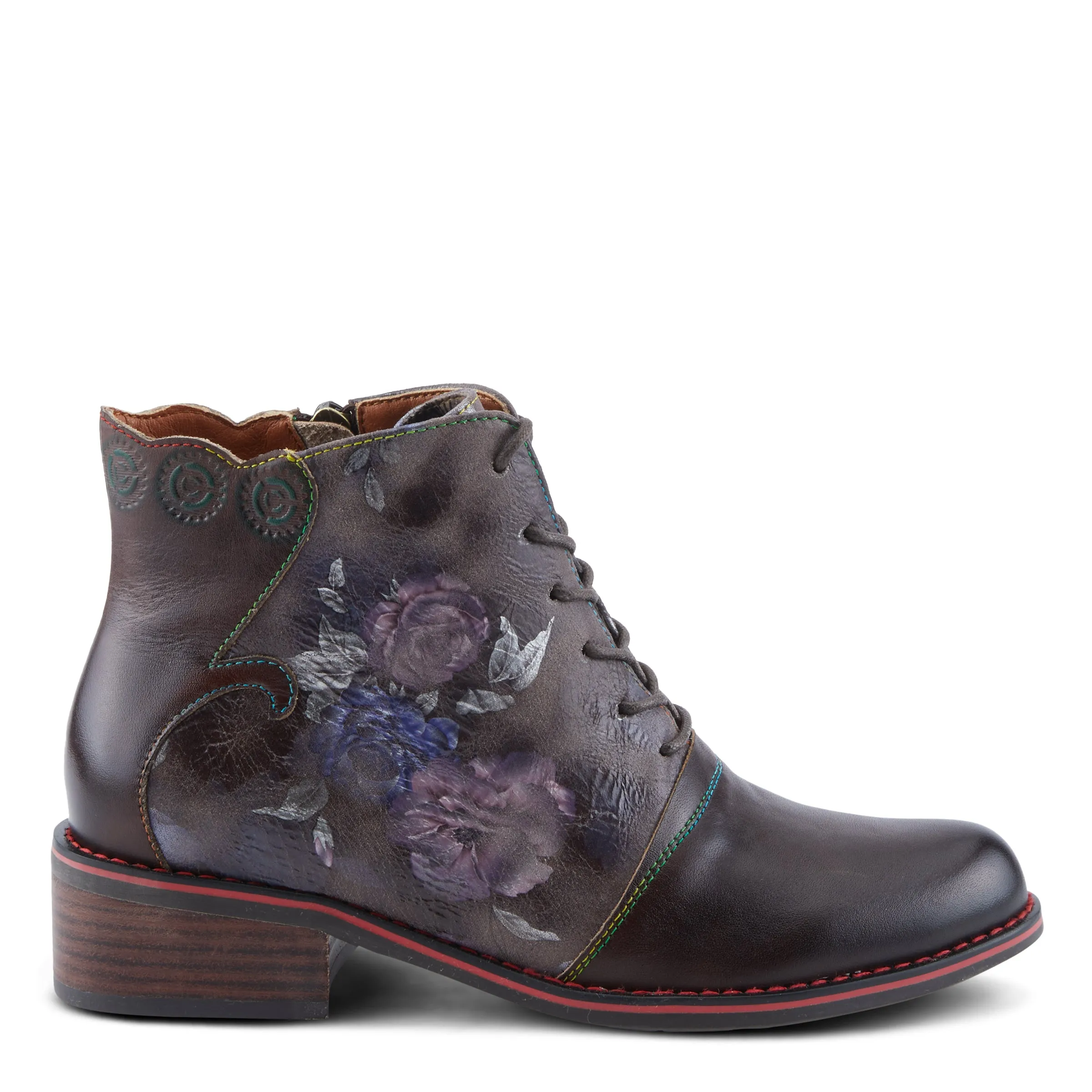L'ARTISTE XENIA BOOTIE