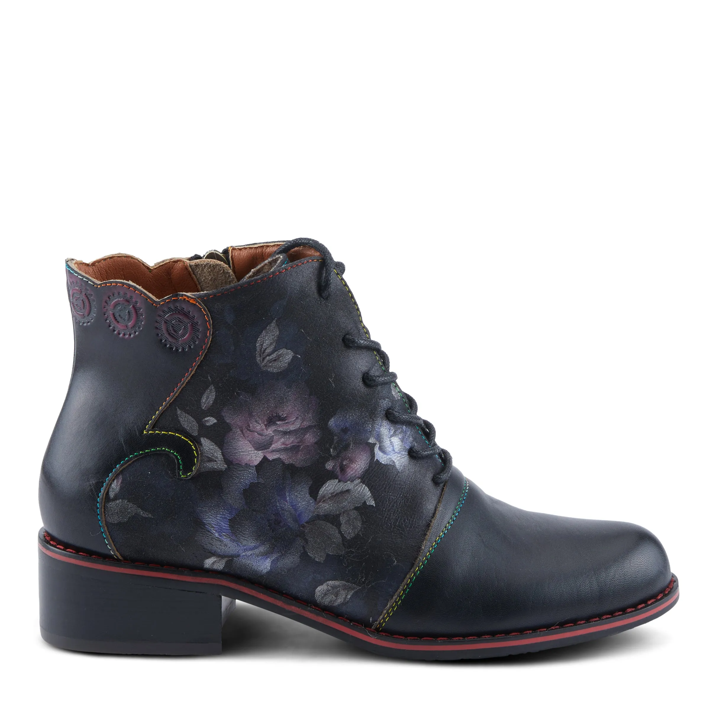 L'ARTISTE XENIA BOOTIE