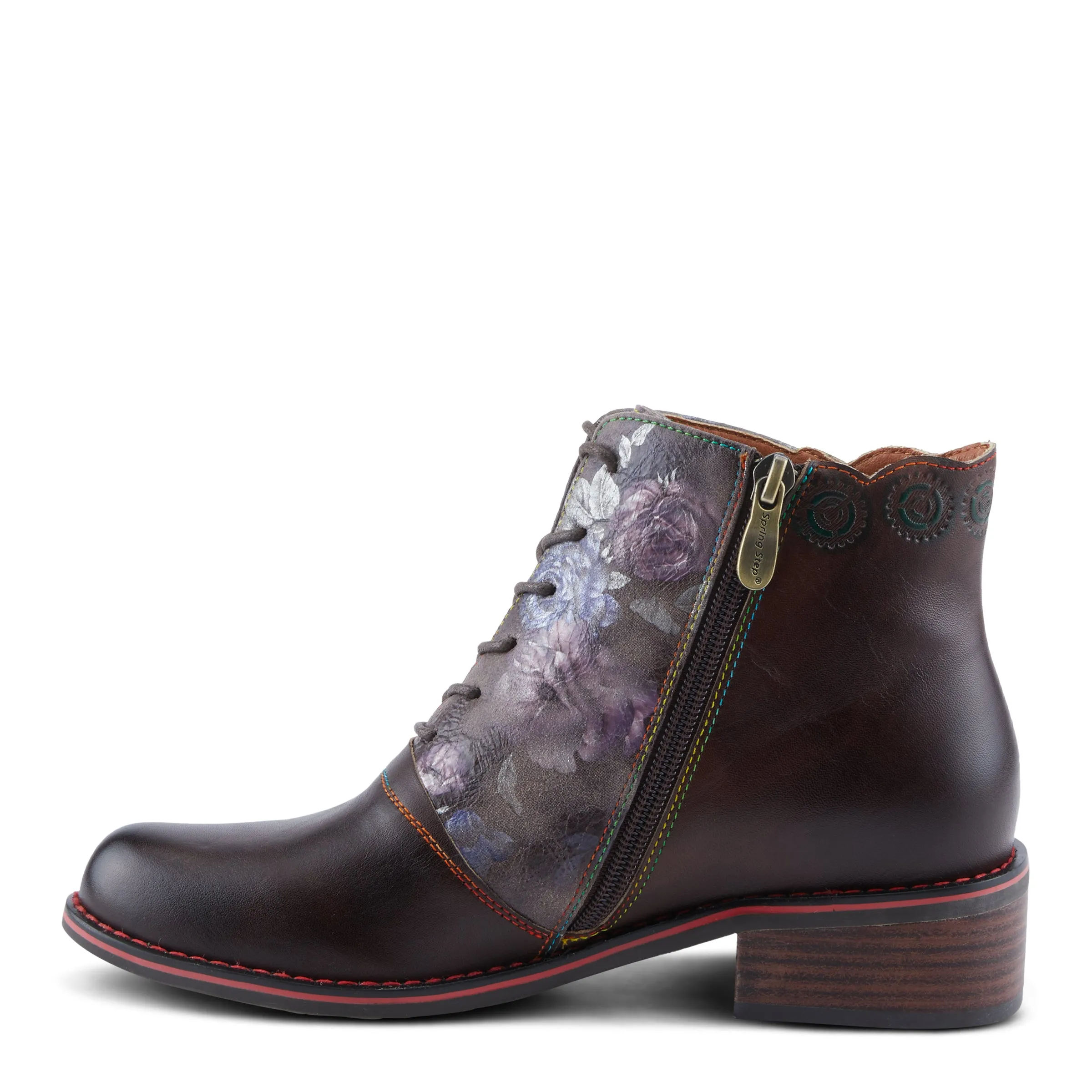 L'ARTISTE XENIA BOOTIE