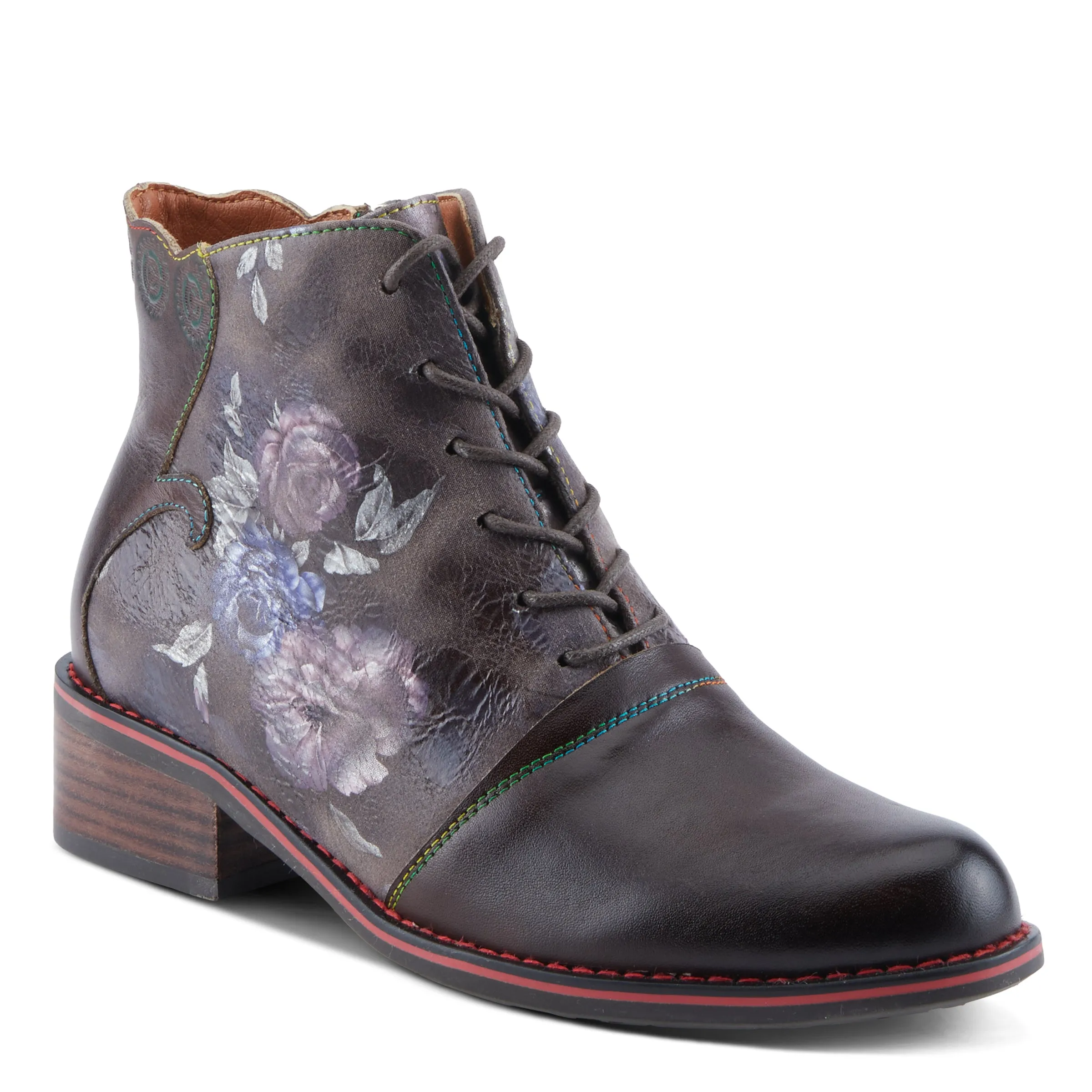 L'ARTISTE XENIA BOOTIE
