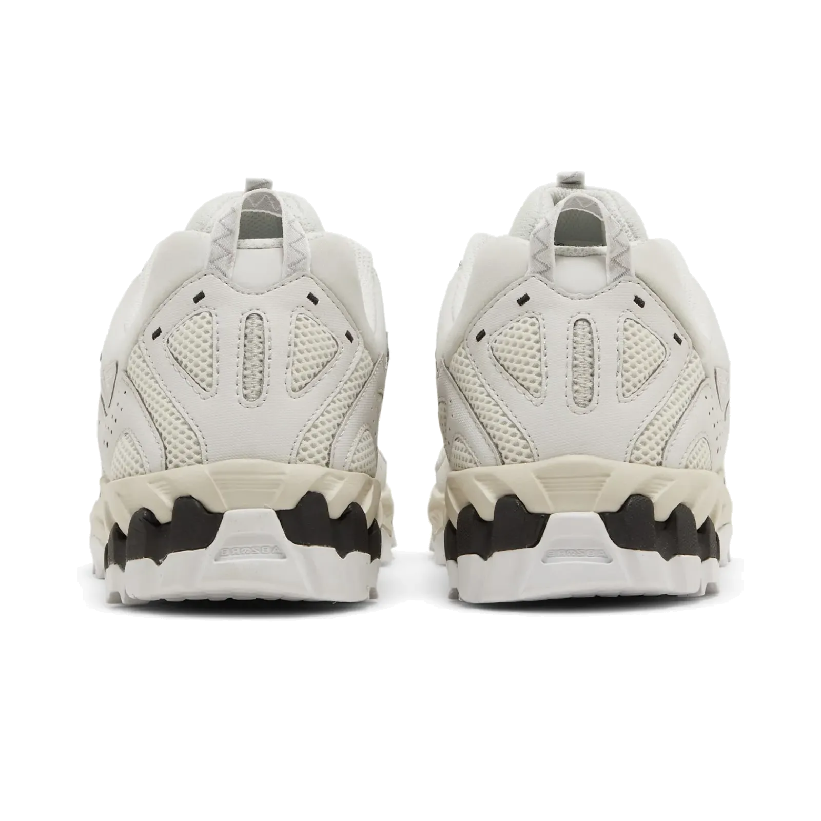 New Balance 610 Nimbus Cloud White Black