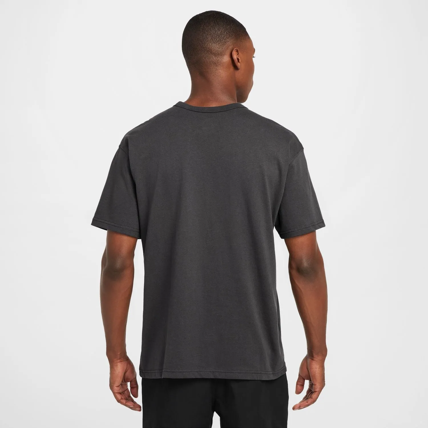 nike Rose Embroidered Heavyweight Tee - Mens