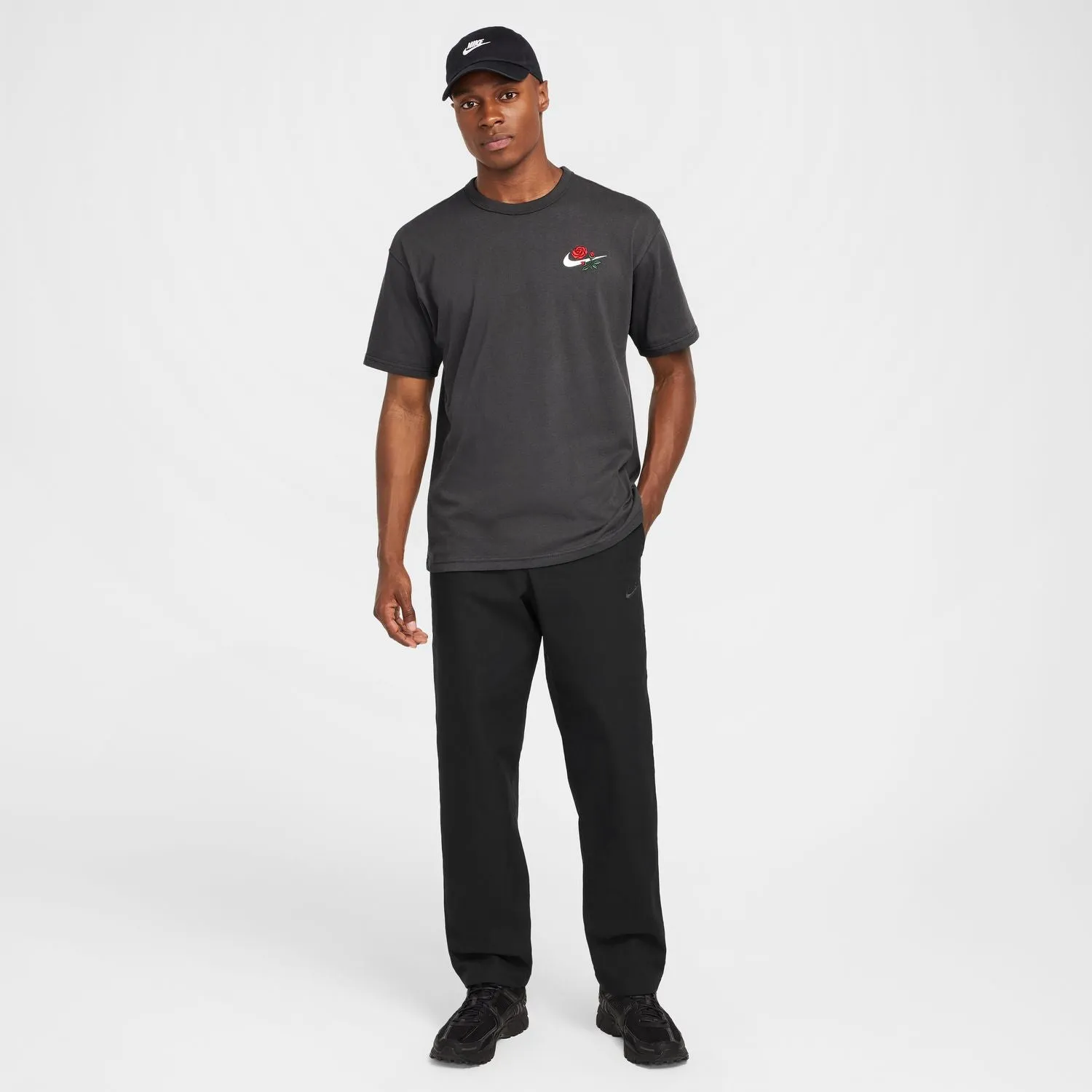 nike Rose Embroidered Heavyweight Tee - Mens