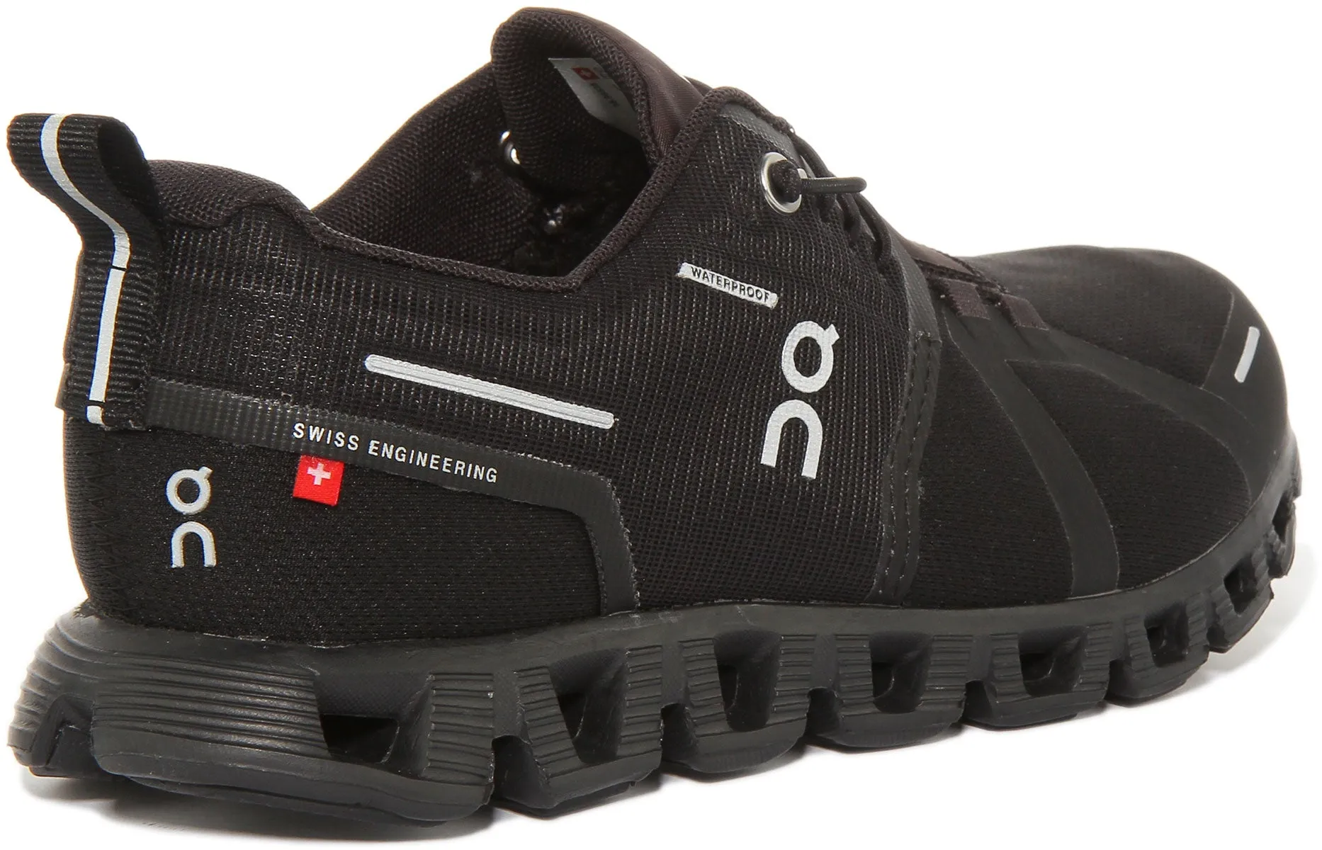 On Running Cloud 5 Wp In All Black For Women