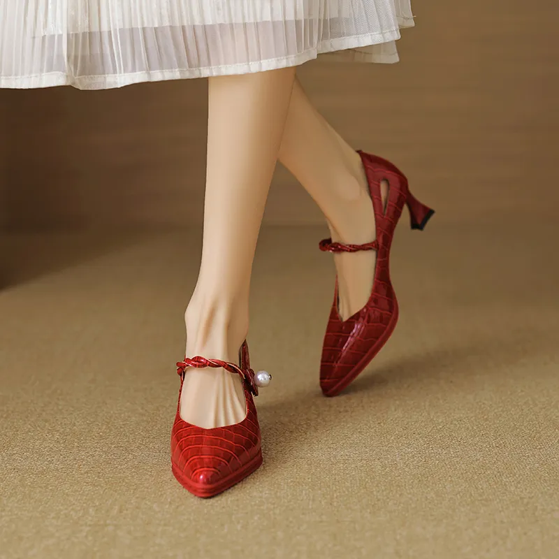 USS Shoes Sharol Women's Pointed Toe Leather Pumps