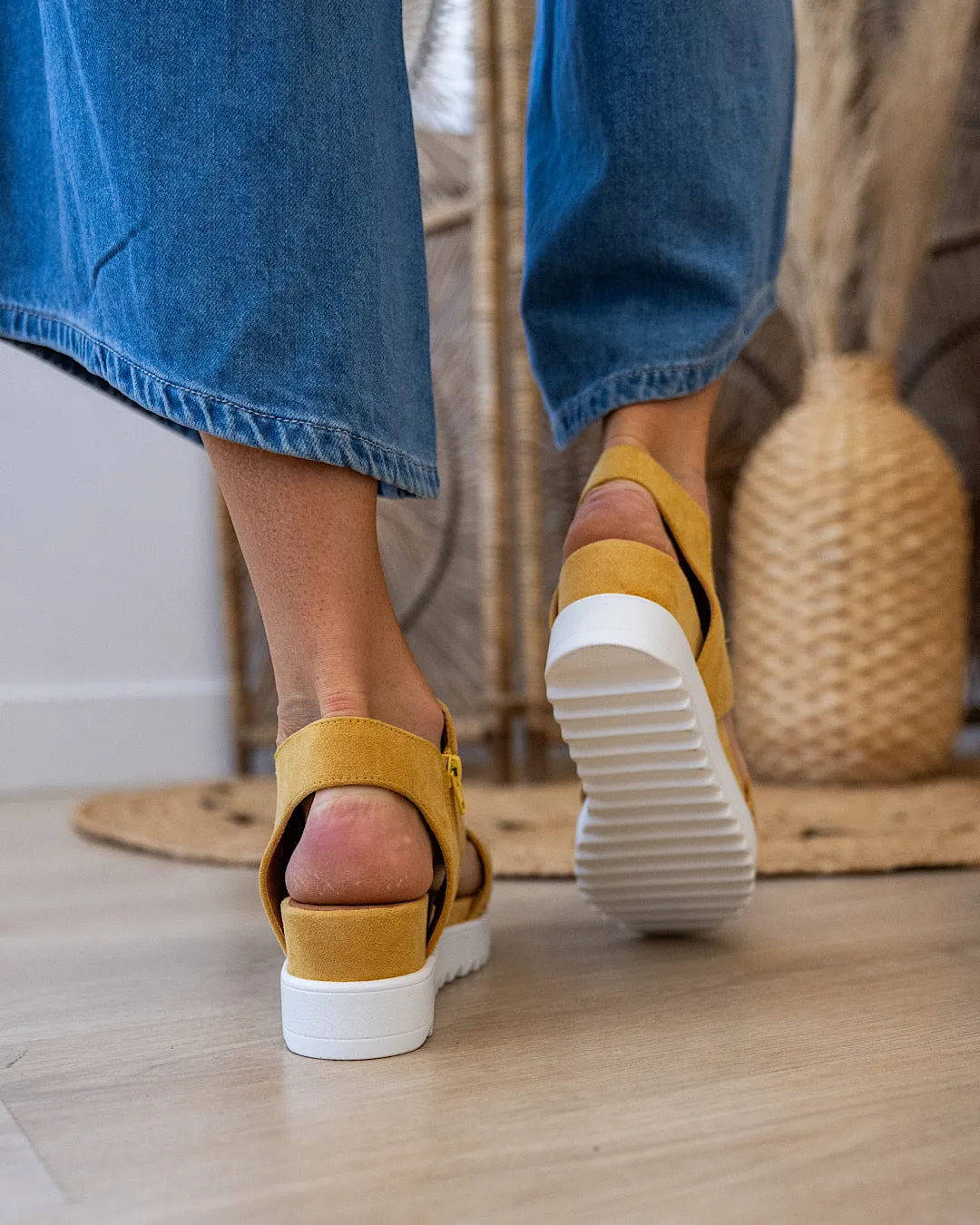 Very G Amy 2 Sandals - Yellow